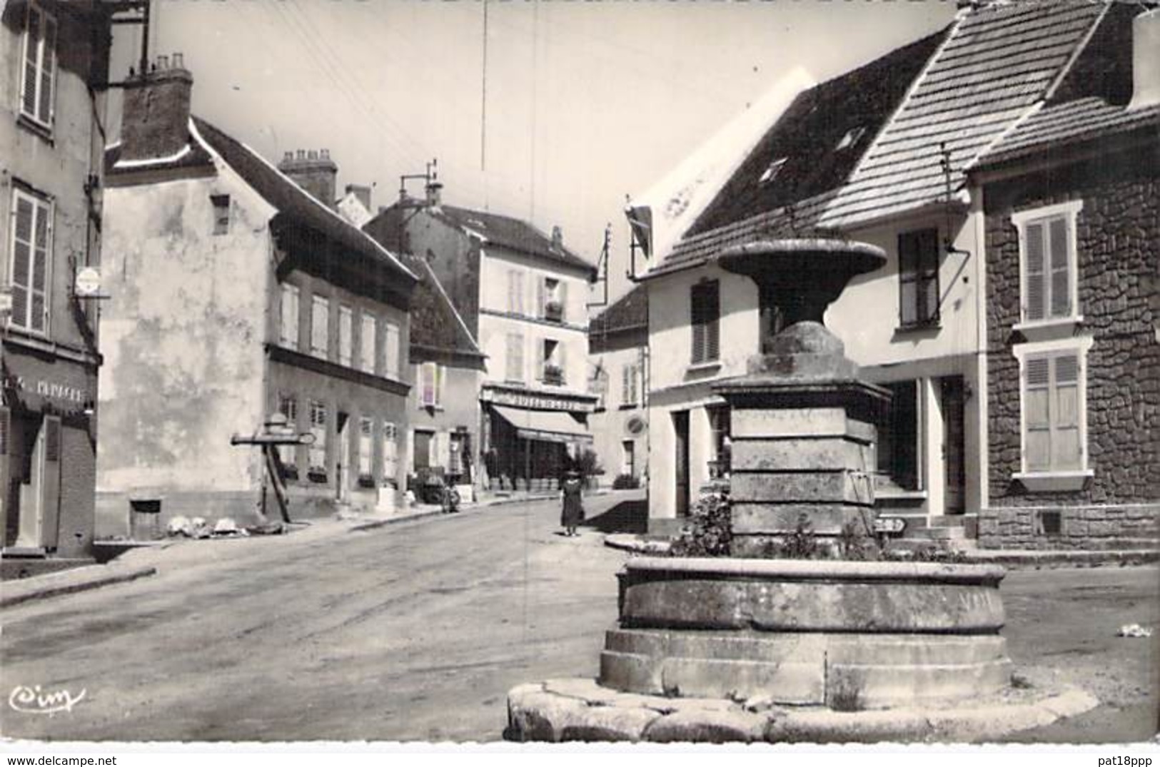 02 - CONDE EN BRIE : Grande Rue - CPSM Village (675 Habitants) Dentelée Noir Blanc Format CPA 1962 - Aisne - Autres & Non Classés