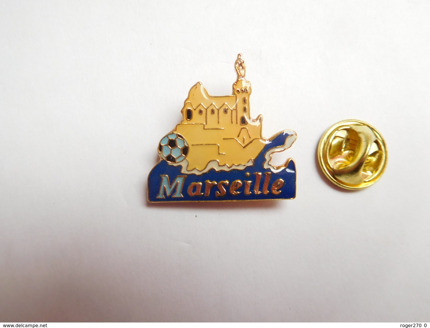 Beau Pin's , Football , OM , Marseille ,  Basilique Notre-Dame De La Garde - Football