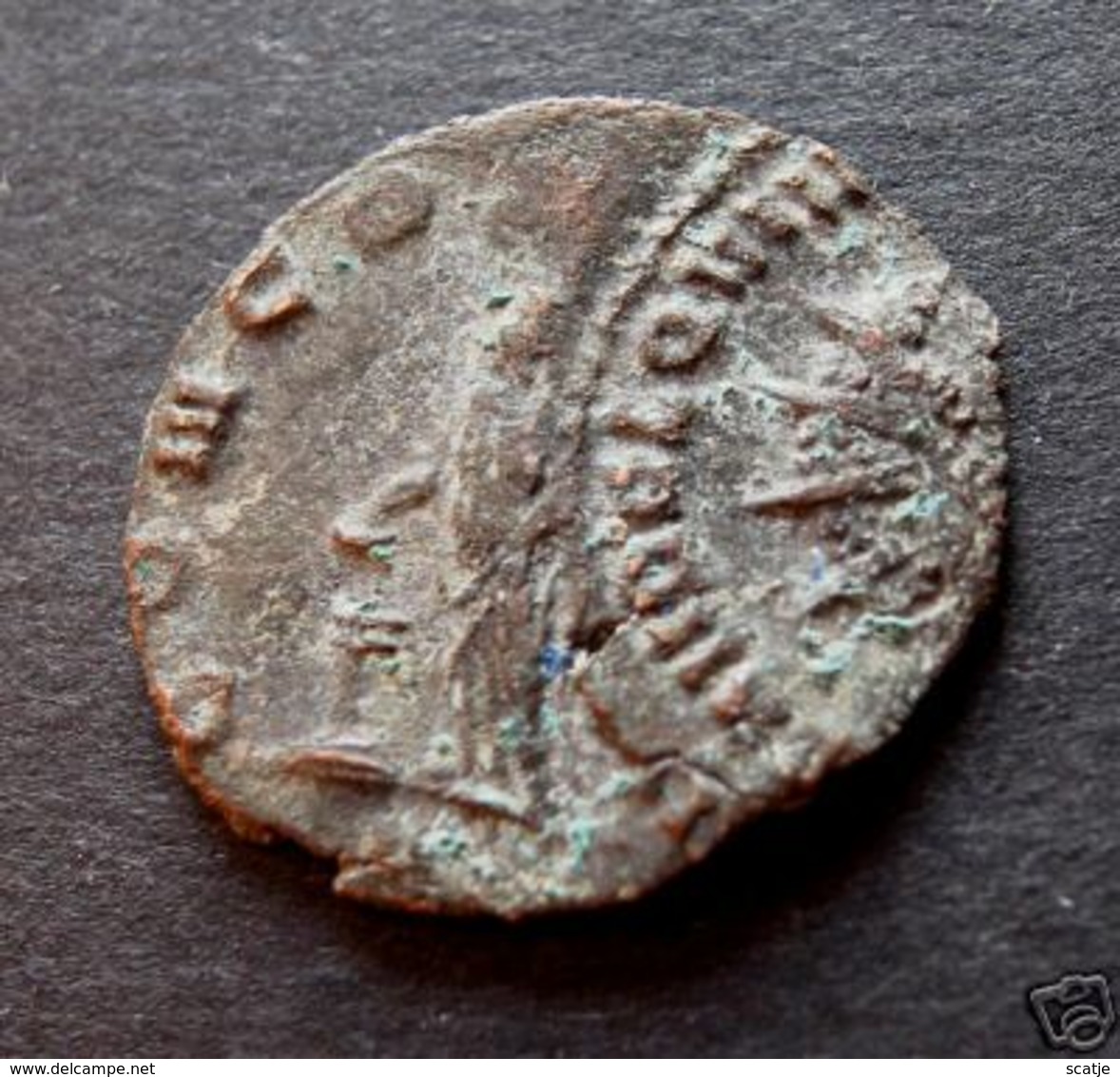 Quintillus   270 AD  -   DUBBELSLAG!!   (langs Beiden Zijden)   - AE Antoninianus  2,33 Gr   -  ROME - L'Anarchie Militaire (235 à 284)