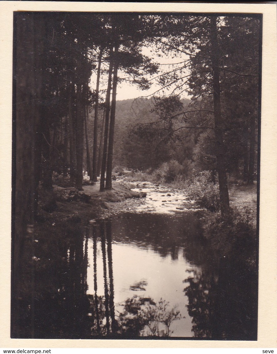 VALSAIN 1935 Photo Amateur Format Environ 7,5 Cm X 5,5 Cm - Lugares