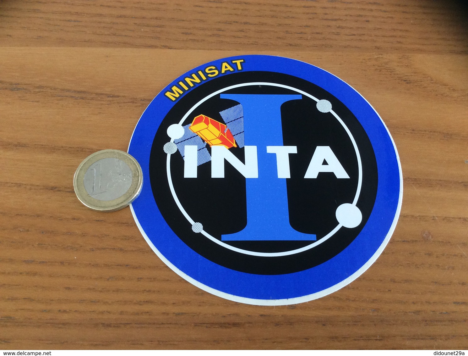 AUTOCOLLANT, Sticker «MINISAT - INTA» (satellite, Armée) - Stickers