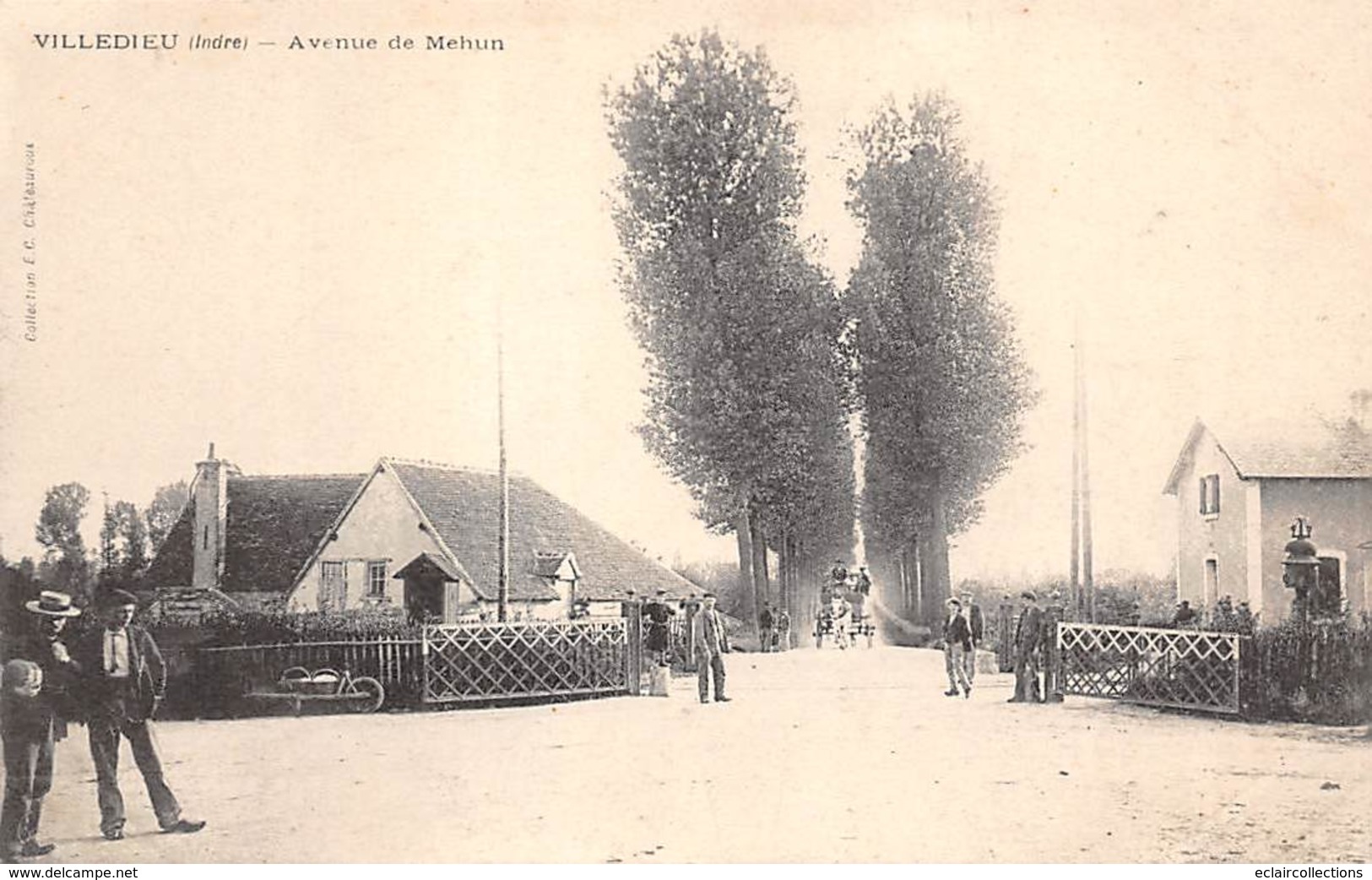 Villedieu Sur Indre             36       Avenue De Mehun  .  Passage A Niveau      (Molle Voir Scan) - Altri & Non Classificati