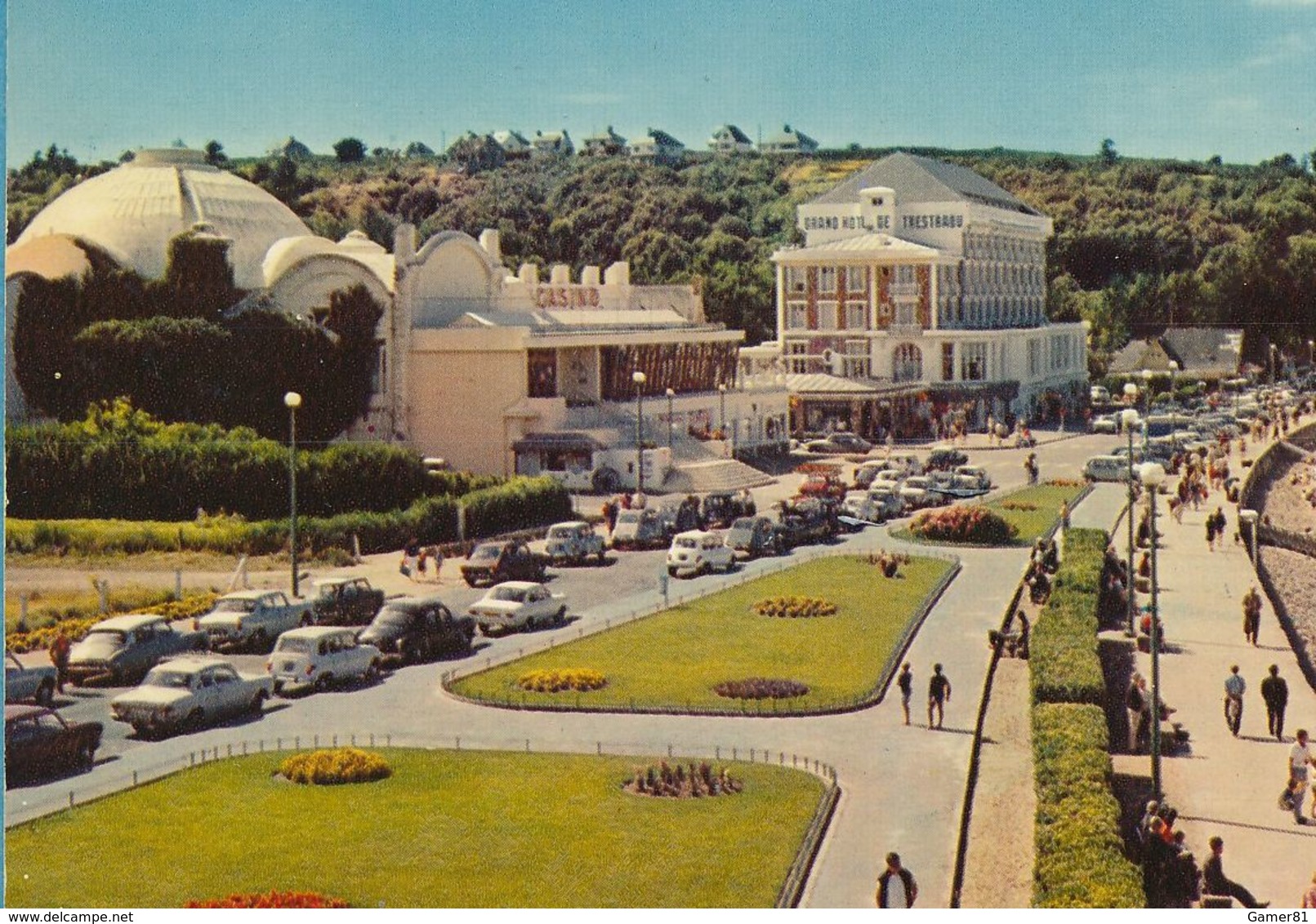 Ford Taunus 12M P4 Citroen DS 2CV Peugeot 404 Renault Fregate Austin Mini PERROS-GUIREC La Plage De Trestraou Le Casino - Turismo