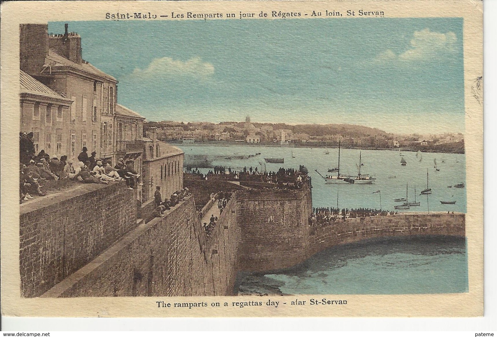 Saint Malo Les Remparts Un Jour De Regates Au Loin St Servant - Saint Malo