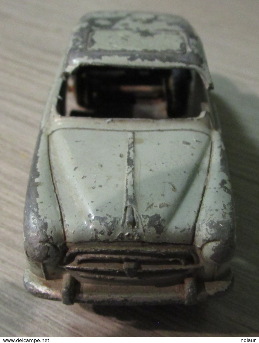 Peugeot 403 - Dinky Toys - 1/43 - Dinky