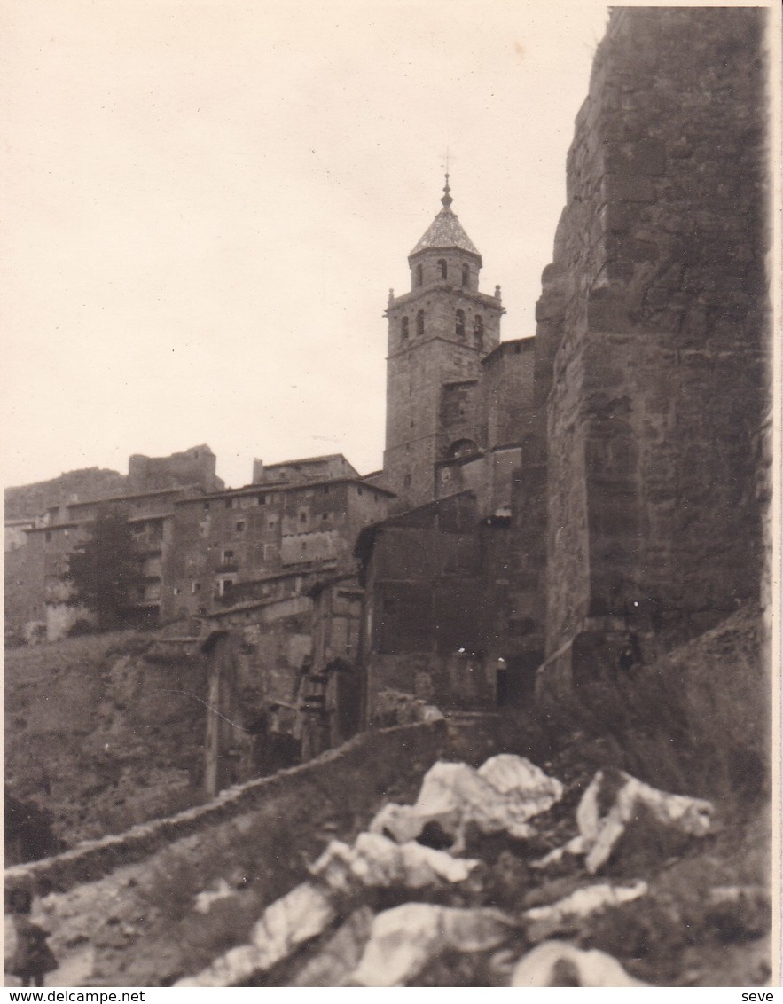 ALbARRACIN  ESPAGNE 1930 Photo Amateur Format Environ 7,5 X 5,5 Cm - Lugares