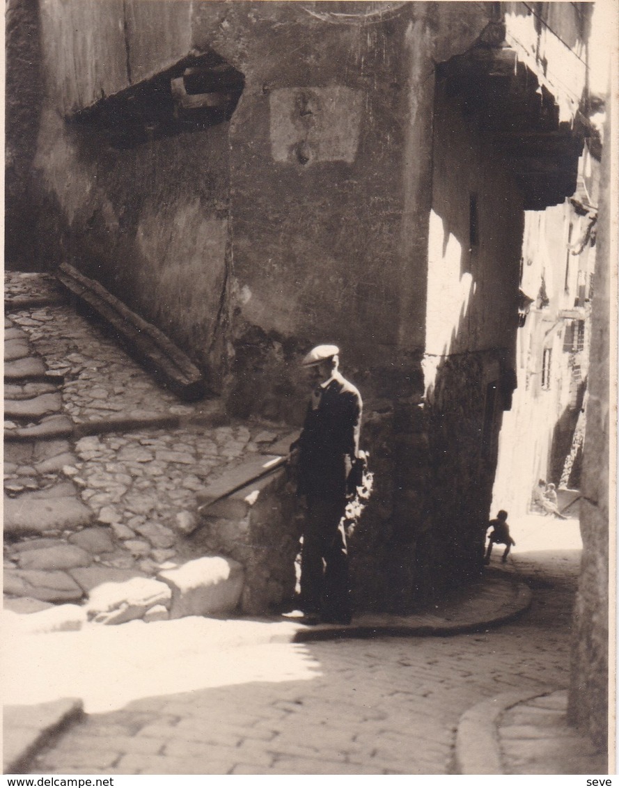 ALbARRACIN  ESPAGNE 1930 Photo Amateur Format Environ 7,5 X 5,5 Cm - Lugares