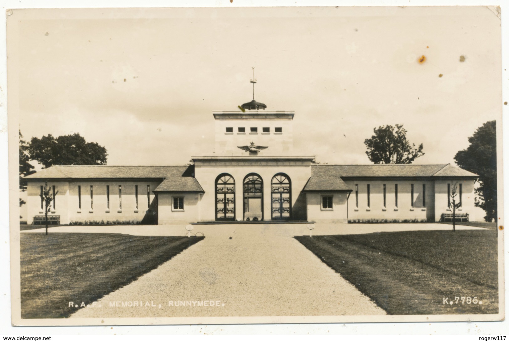 R.A.F. Memorial, Runnymede - Surrey