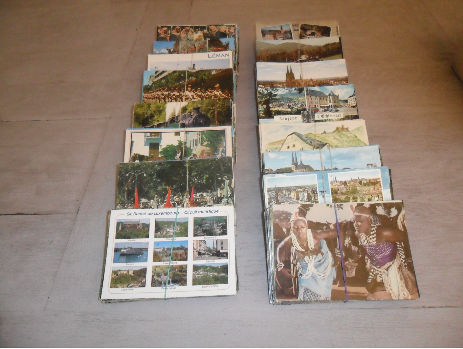 Beau Grand Lot De 800 Cartes Postales Du Monde  CSM Grand Format   Mooi Lot Van 800 Postkaarten Van De Wereld - 500 CP Min.