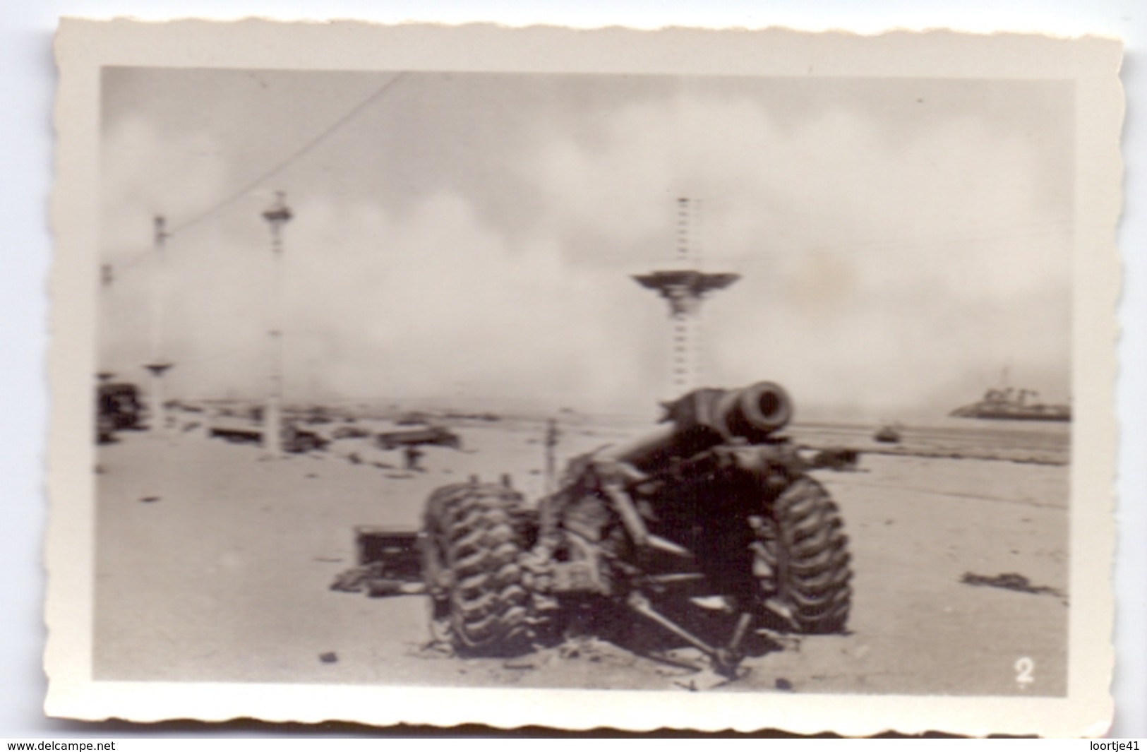 Foto Photo - Oorlog Guerre 1939 - 1945 - Zeebrugge - Strand - Plage - Kanon  - N°2 - Guerre, Militaire