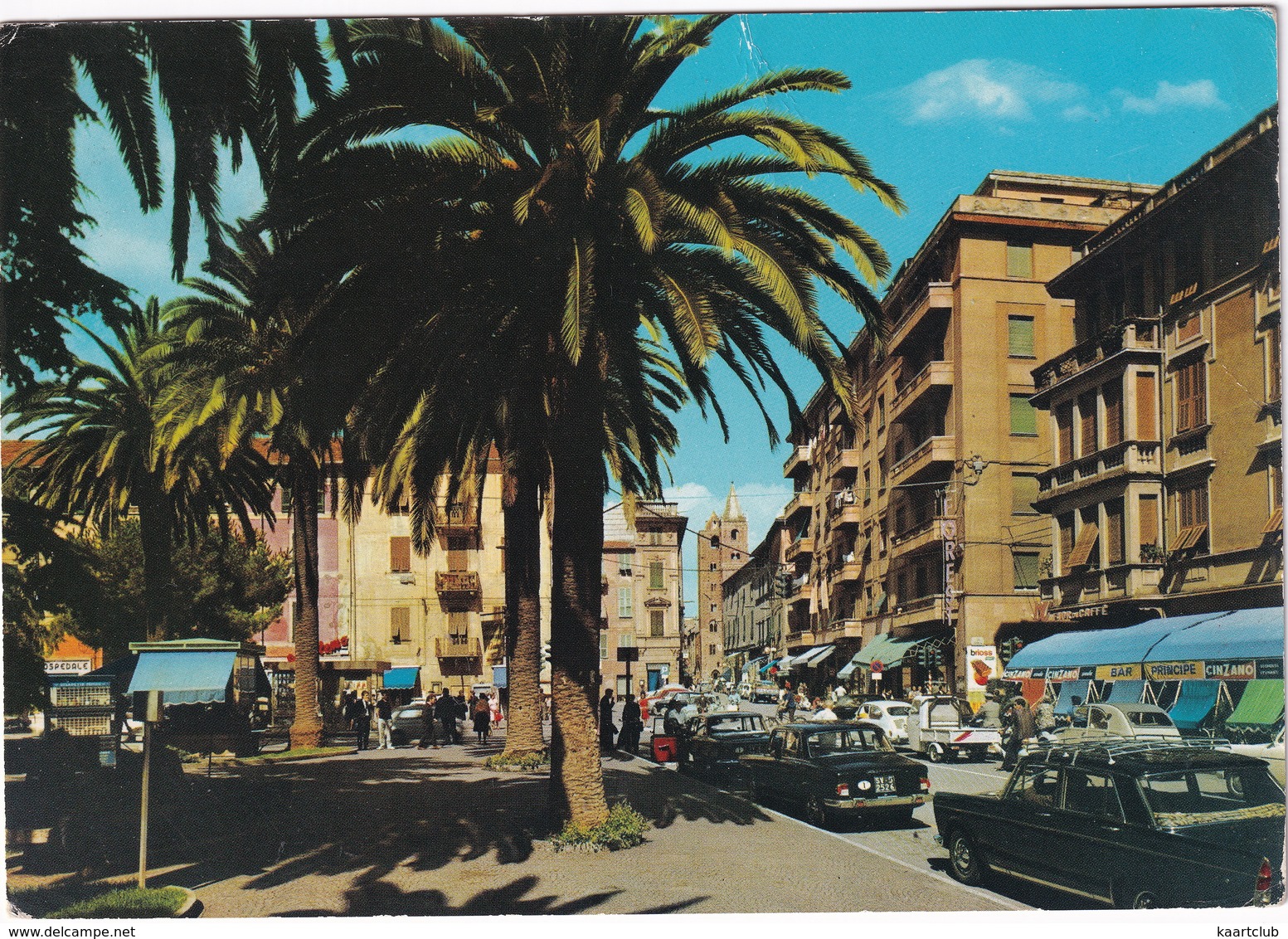 Albenga: FIAT 2100, LANCIA FLAVIA BERLINA 1.5, CITROËN 2CV, PIAGGIO APE - Piazza Del Popolo - Turismo