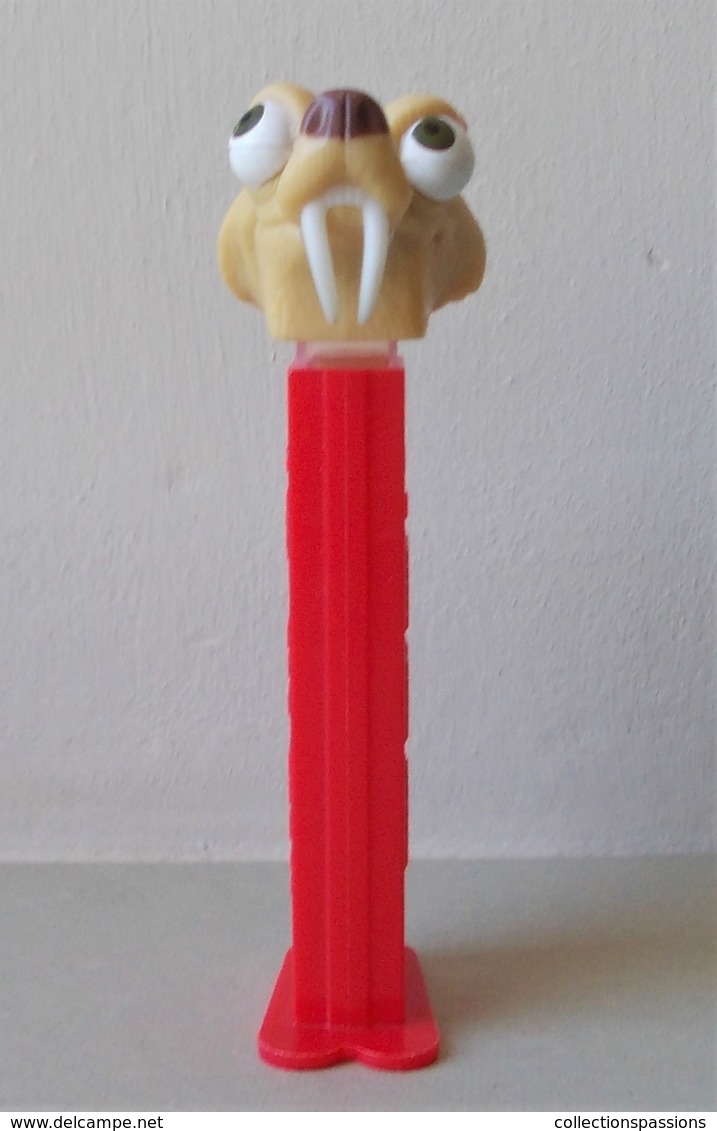 - PEZ. Scrat - 10,5 Cm - - Pez