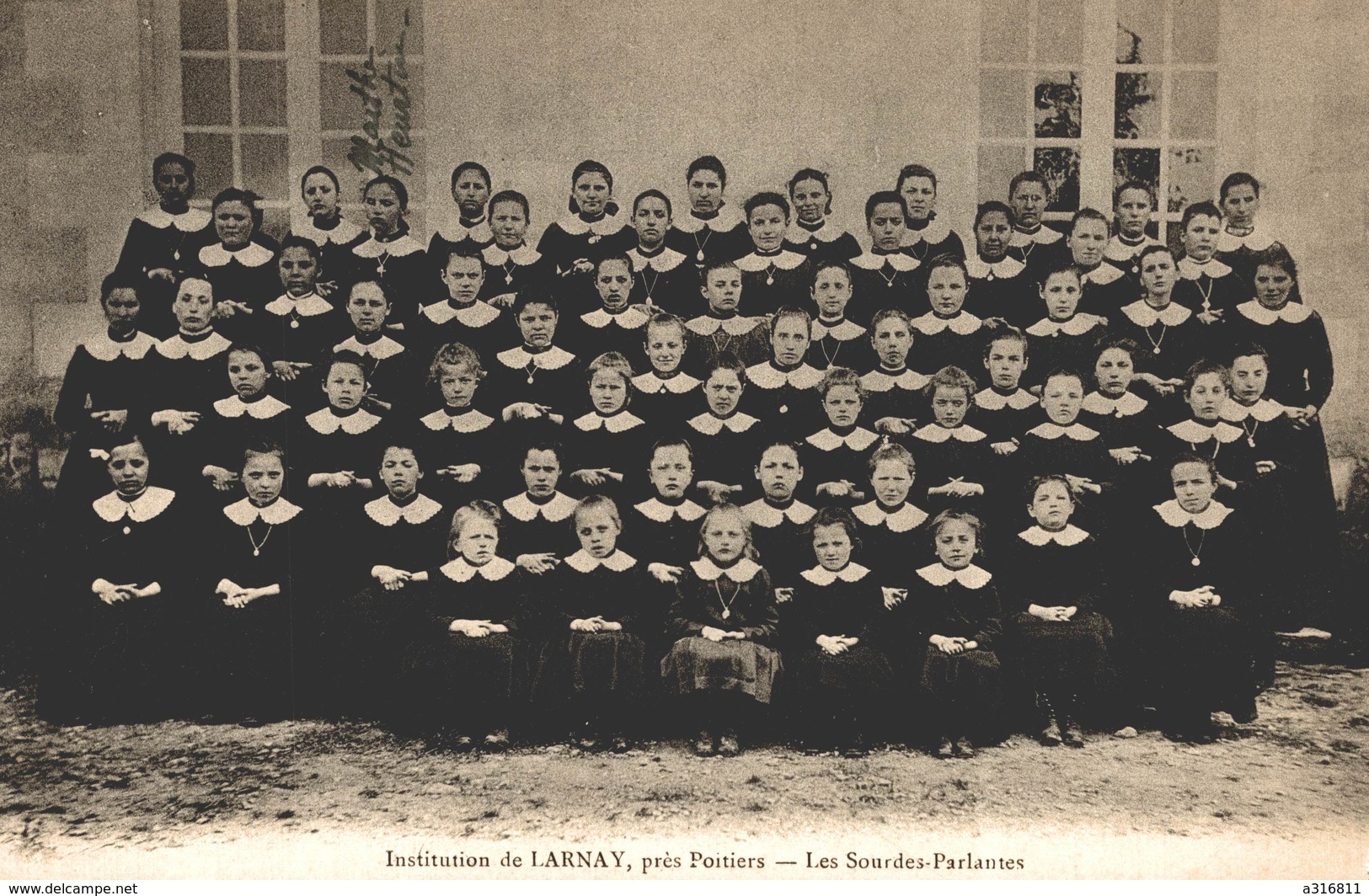 INSTITUTION DE LARNAY PRES DE POITIERS LES SOURDES PARLANTES - Autres & Non Classés