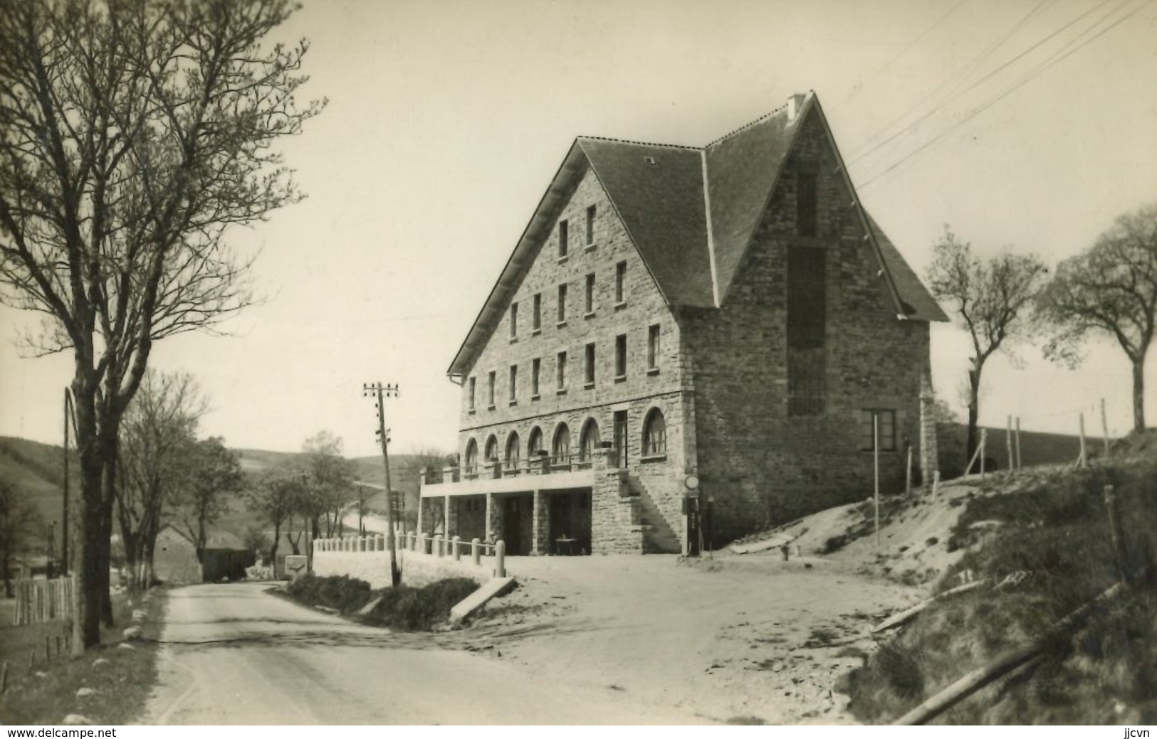 48 - Chateauneuf De Randon - Hôtel Le Grand Conétable - L'Habitarelle (CPSM) - Chateauneuf De Randon