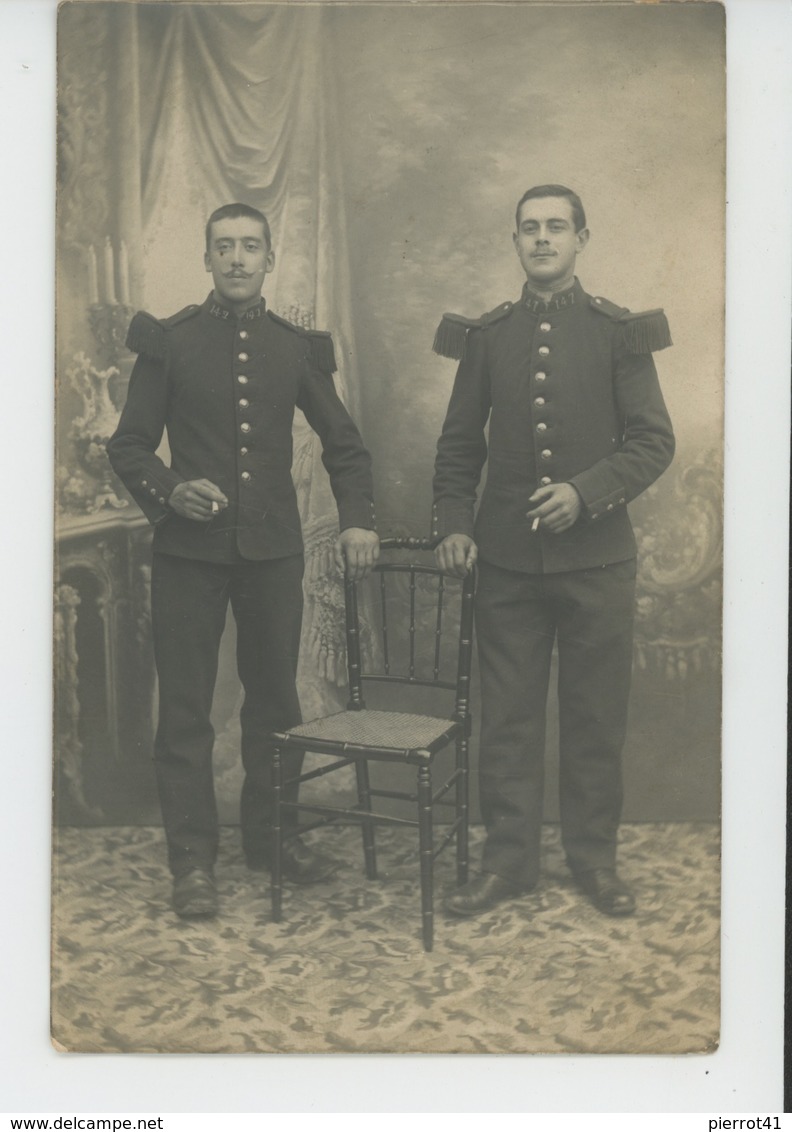 MILITARIA - CHARLEVILLE MEZIERES - Belle Carte Photo Portrait Militaires (N° 147 ) écrite Au FORT DES AYVELLES En 1912 - Charleville