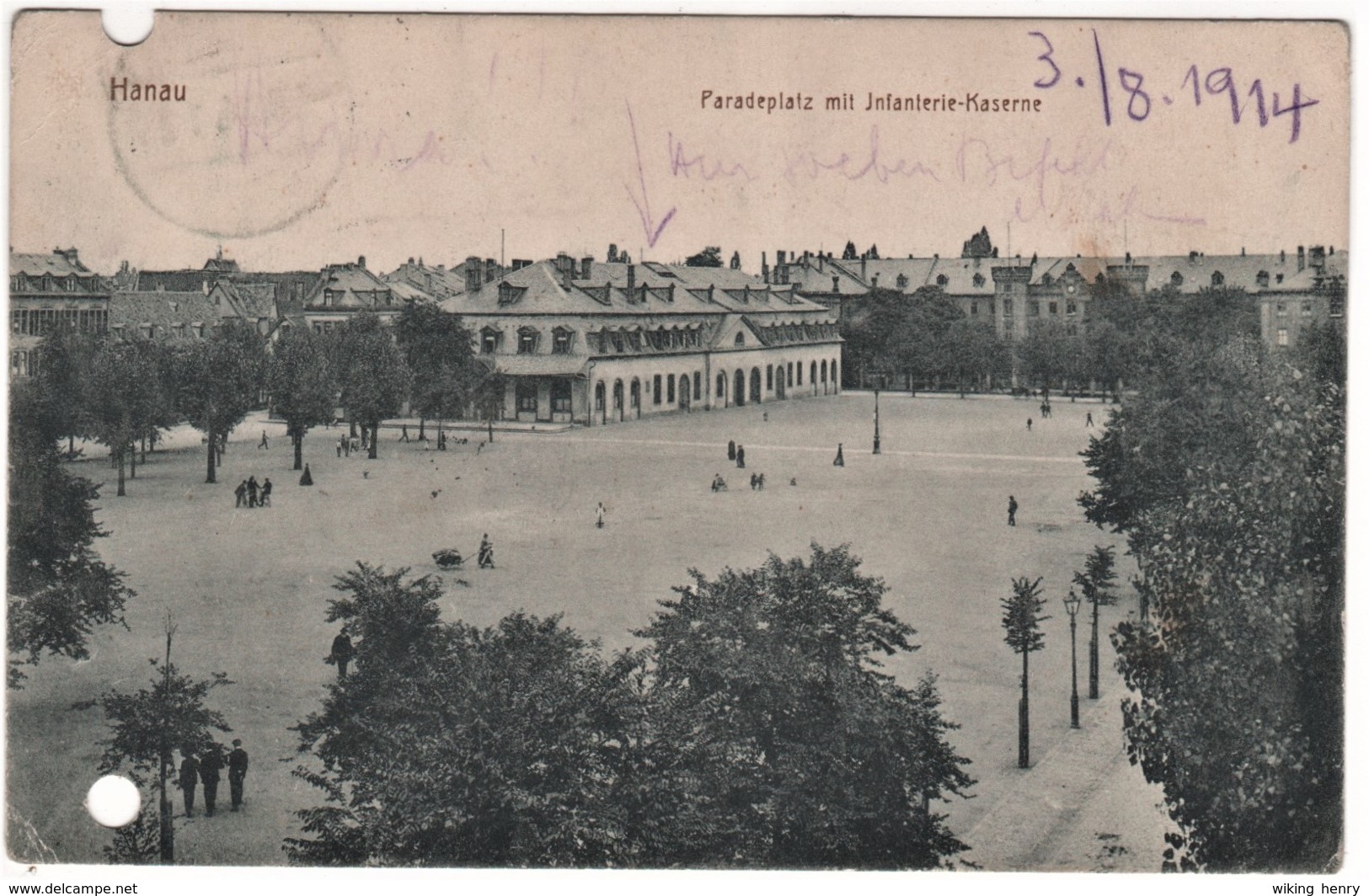 Hanau - S/w Paradeplatz Mit Infanterie Kaserne - Hanau