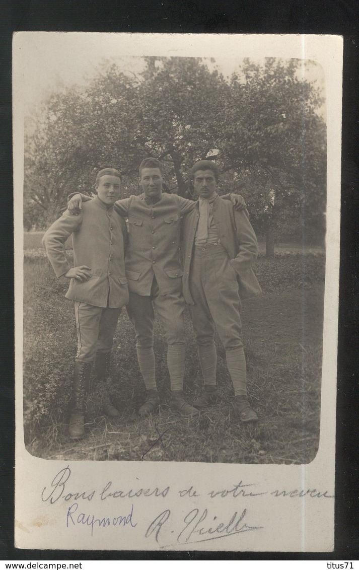 Carte Photo Soldats Du 30ème Régiment  - Non Circulée - Uniformes