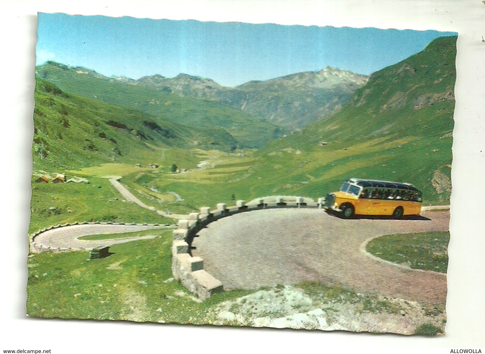 4312 "GRAUBUNDEN-JULIER-PASS 2287m."CARTELLA CON 10 PICCOLE FOTO RICORDO A COLORI - Altri & Non Classificati