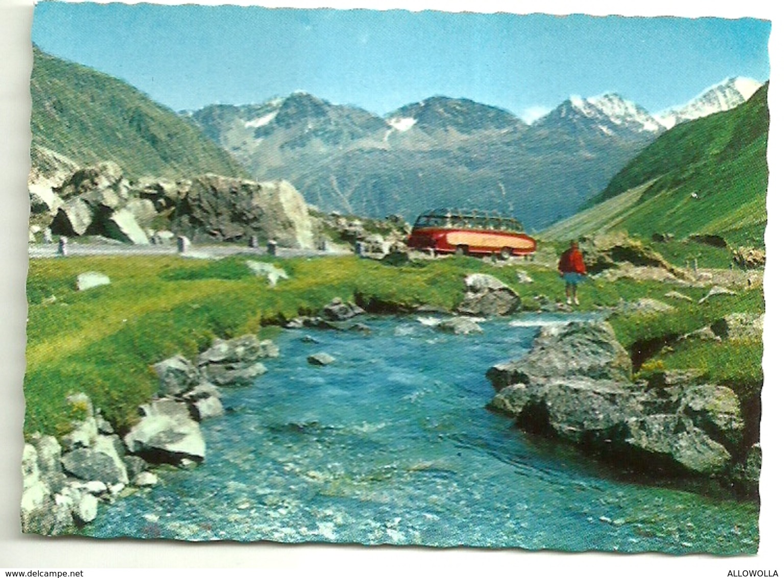 4312 "GRAUBUNDEN-JULIER-PASS 2287m."CARTELLA CON 10 PICCOLE FOTO RICORDO A COLORI