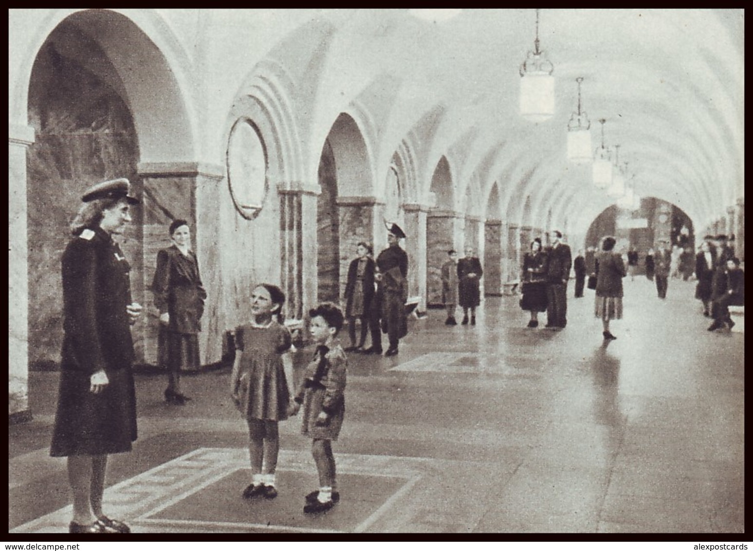 RUSSIA (USSR, 1954). MOSCOW METRO SUBWAY. HALL OF UNDEGROUND STATION ''GORKY PARK''. Unused Postcard - Metropolitana