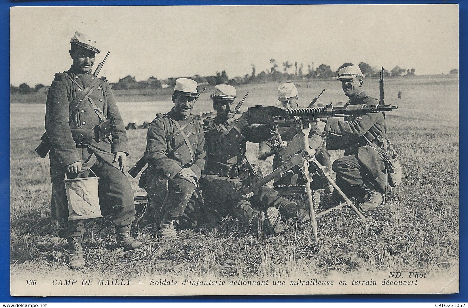 Légionnaire   Soldats D'Infanterie Actionnant Une Mitrailleuse - Manoeuvres