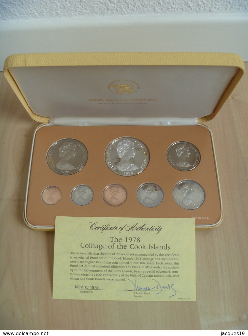 Cook Islands 1978 Coinage Proof Set Minted By The Franklin Mint Some Toning Comes In A Nice Case - Cook