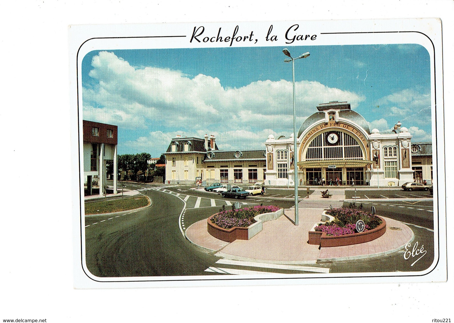 CPM - 17 - ROCHEFORT SUR MER - Gare -  Chemins De Fer De L'Etat - SNCF - Voiture - Rochefort