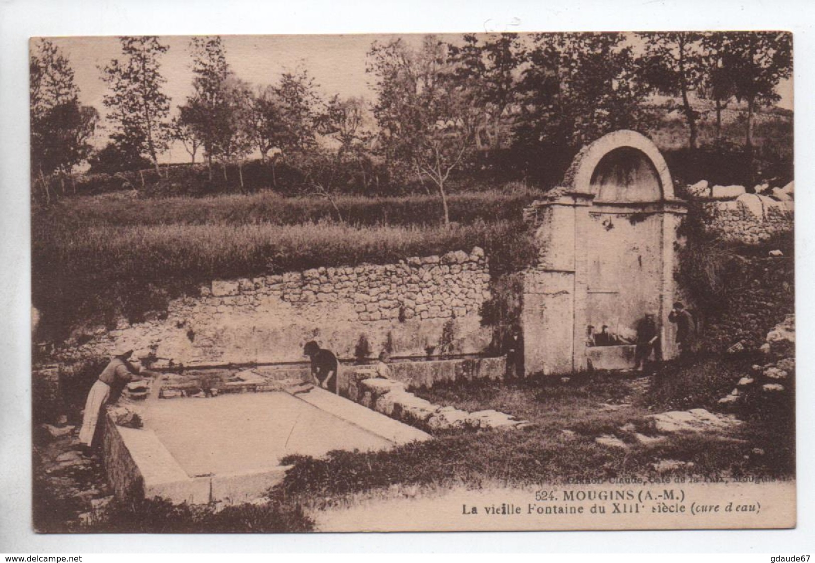 MOUGINS (06) - LA VIEILLE FONTAINE DU XIII° SIECLE - Mougins