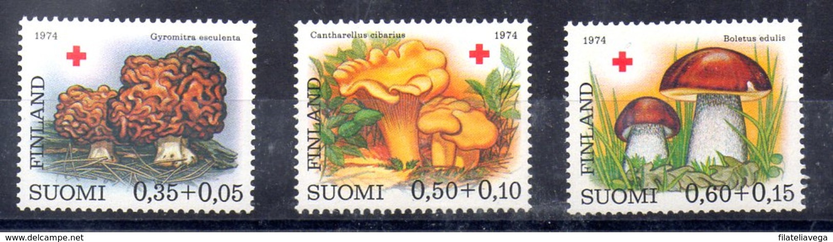 Serie De Finlandia Nº Yvert 717/19 ** SETAS (MUSHROOMS) - Nuevos