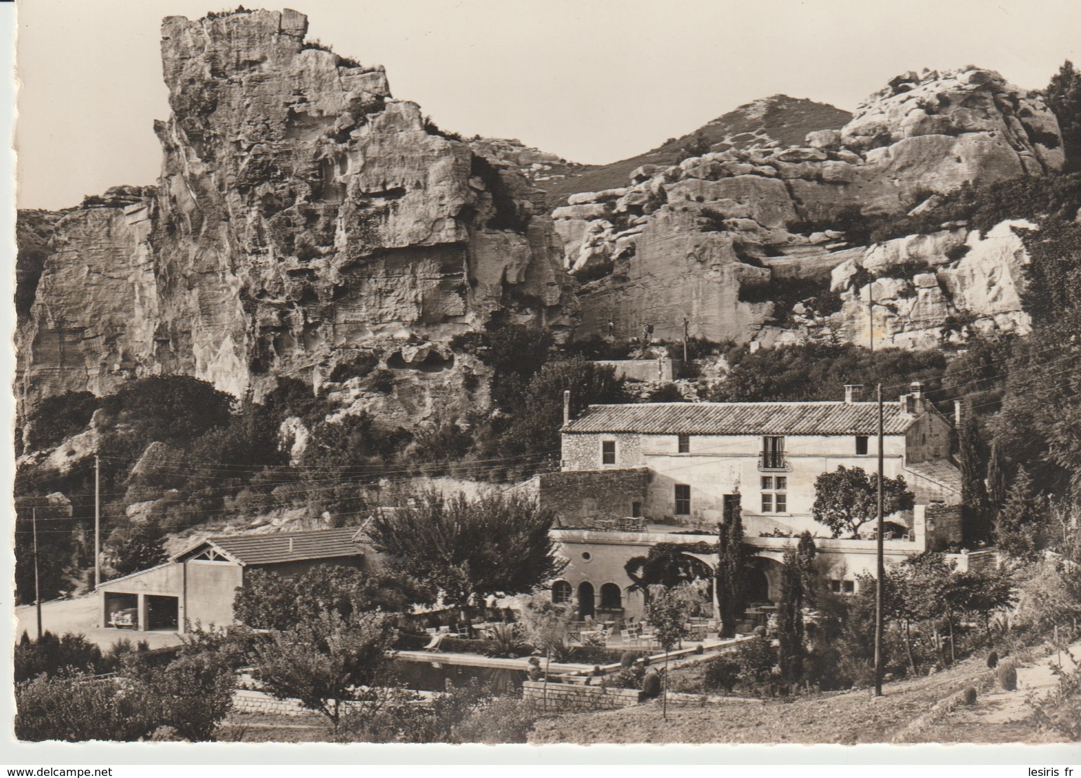 C. P. - PHOTO - LES BAUX DE PROVENCE - L'HOSTELLERIE DE BAUMANIERE - 26-38 - S. E. P. T. - Les-Baux-de-Provence