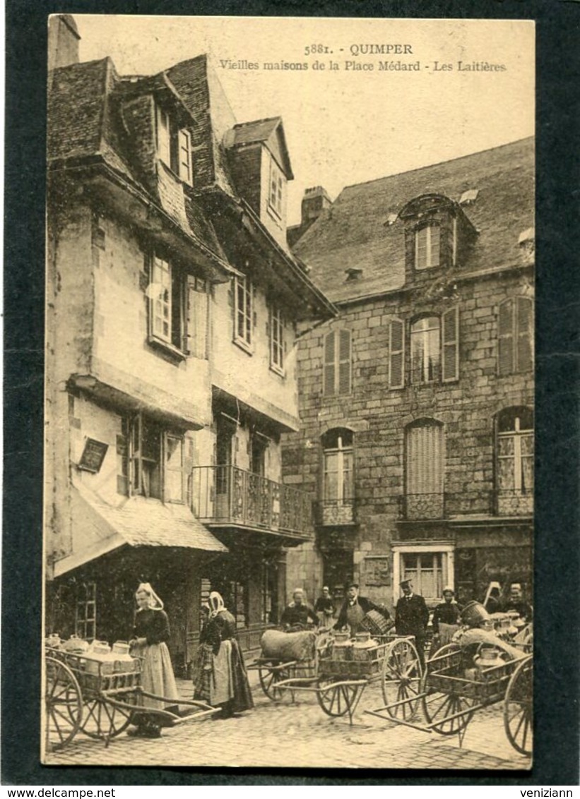 CPA - QUIMPER - Place Médard - Les Laitières, Animé - Quimper