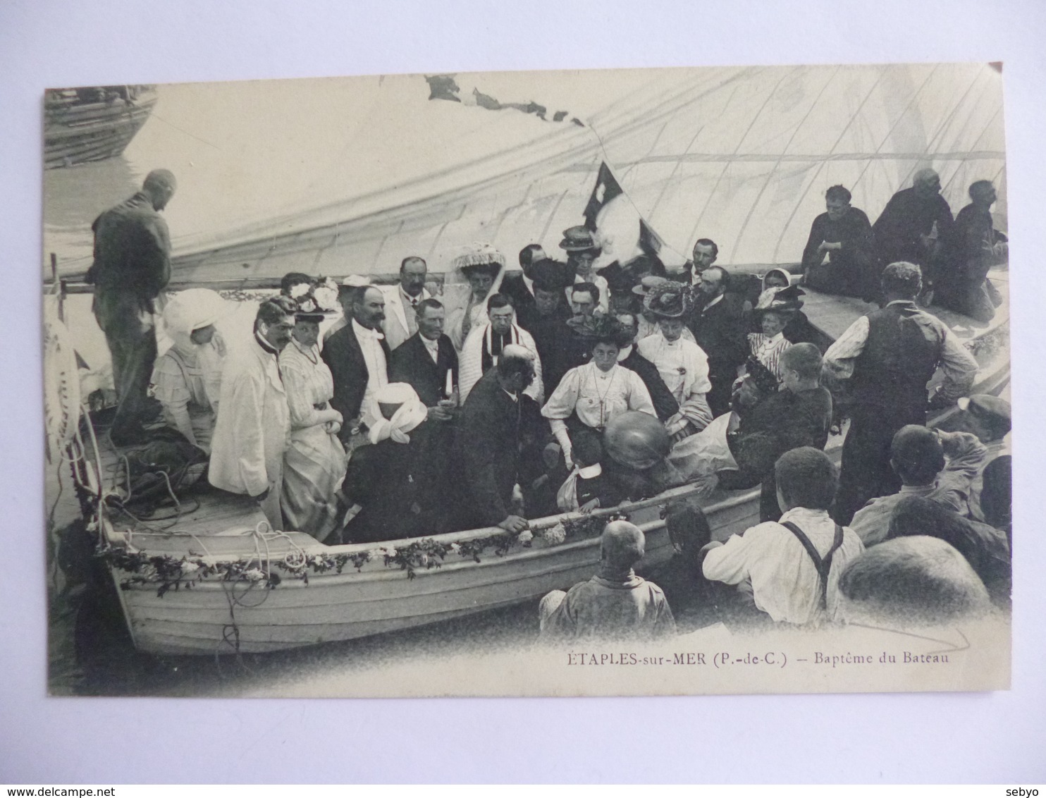 Etaples Sur Mer.  Baptême Du Bateau. - Etaples