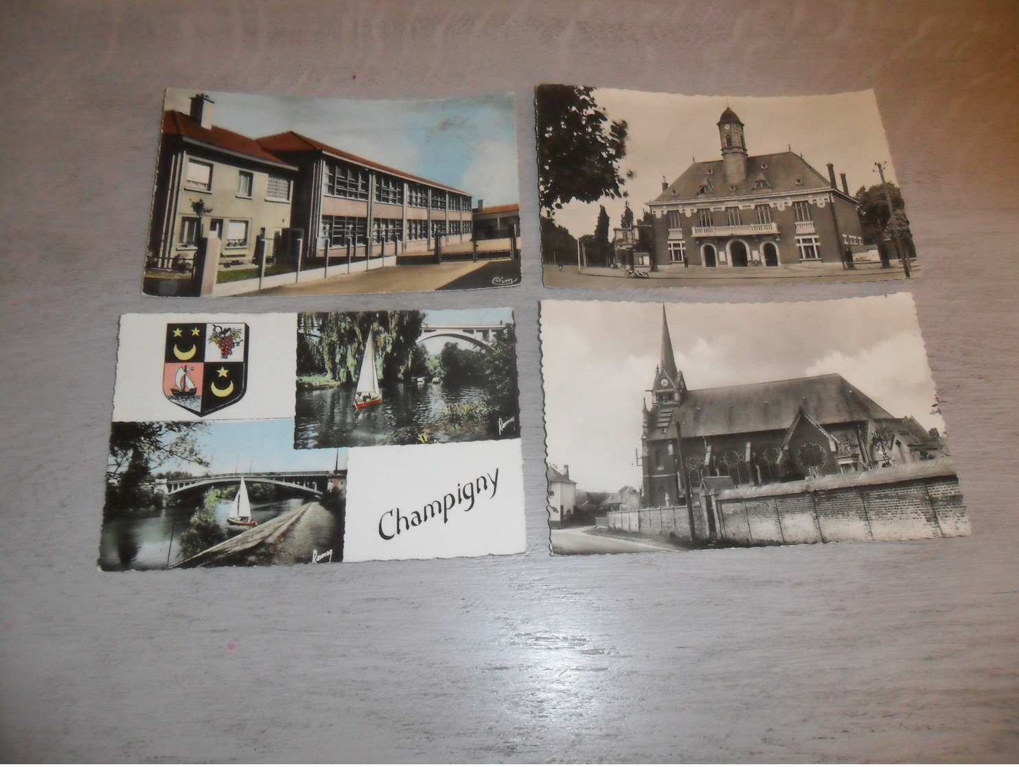 Lot De 60 Cartes Postales De France S. M. Petit Format Brillante      Lot Van 60 Postkaarten Van Frankrijk - 5 - 99 Postcards