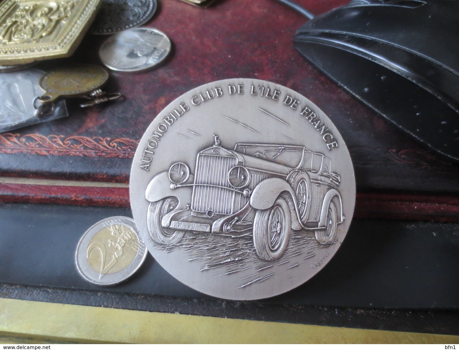 MEDAILLE AUTOMOBILE CLUB DE L'ILE DE FRANCE - GRAVEUR BUQUOY - - Professionnels / De Société