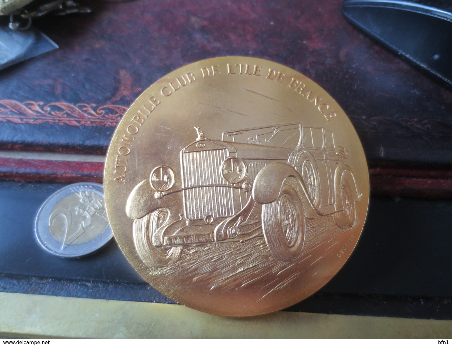 MEDAILLE AUTOMOBILE CLUB DE L'ILE DE FRANCE - GRAVEUR BUQUOY - - Professionnels / De Société