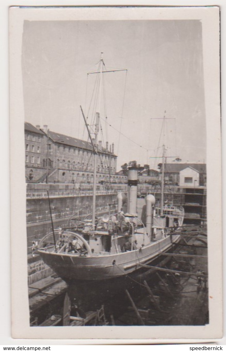 76 PLC Deux Photos- Bateau Inspection Générale  -1 Juillet 1931 -Toulon ?  Brest ??- Autour Des Années 30? -lot Le Coz - - Bateaux