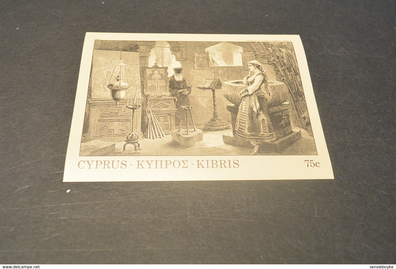 K22477 - Bloc MNH Cyprus 1984  Interior Of St. Lazarus Church, Larnaca (1879) Mi Bloc12 - Christianisme