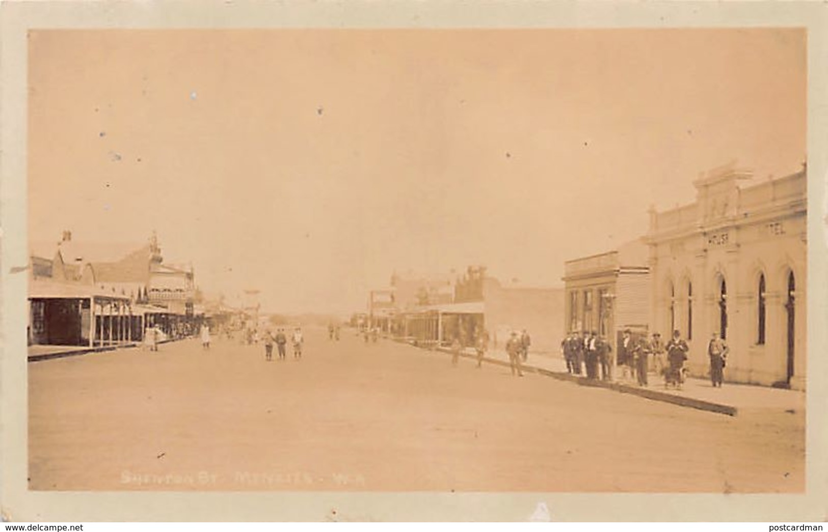 Australia MENZIES (W.A.) - Shenton Street - REAL PHOTO. - Autres & Non Classés