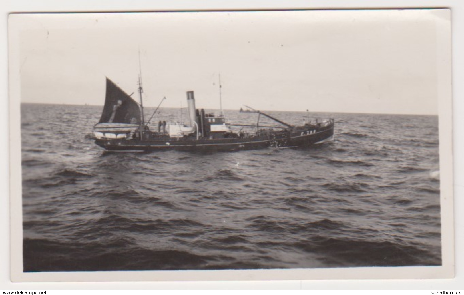 91 PLC - Photo Bateau F700 - Autour Des Années 30? -lot Le Coz - - Bateaux