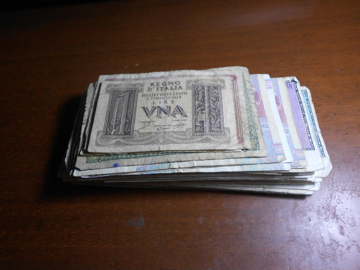 ITALIA    REGNO  - REPUBBLICA     87   BILLETS  LOT - Italia – 10 Lire