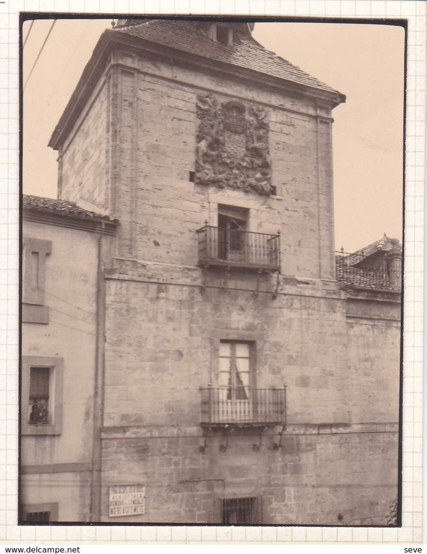 BURGO DE OSNA L'hôpital 1950 Photo Amateur Format Environ  7,5 X 5,5 Cm - Lugares