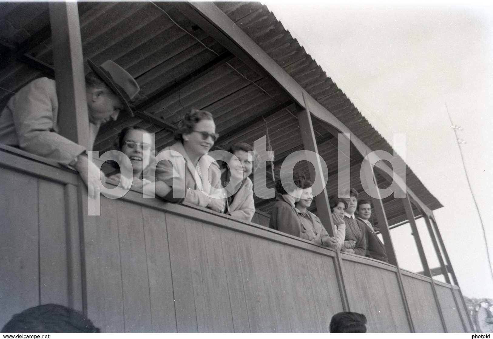 1942 CAMPO DE FUTEBOL PORTUGAL 60/90mm AMATEUR NEGATIVE NOT PHOTO NEGATIVO NO FOTO - Other & Unclassified