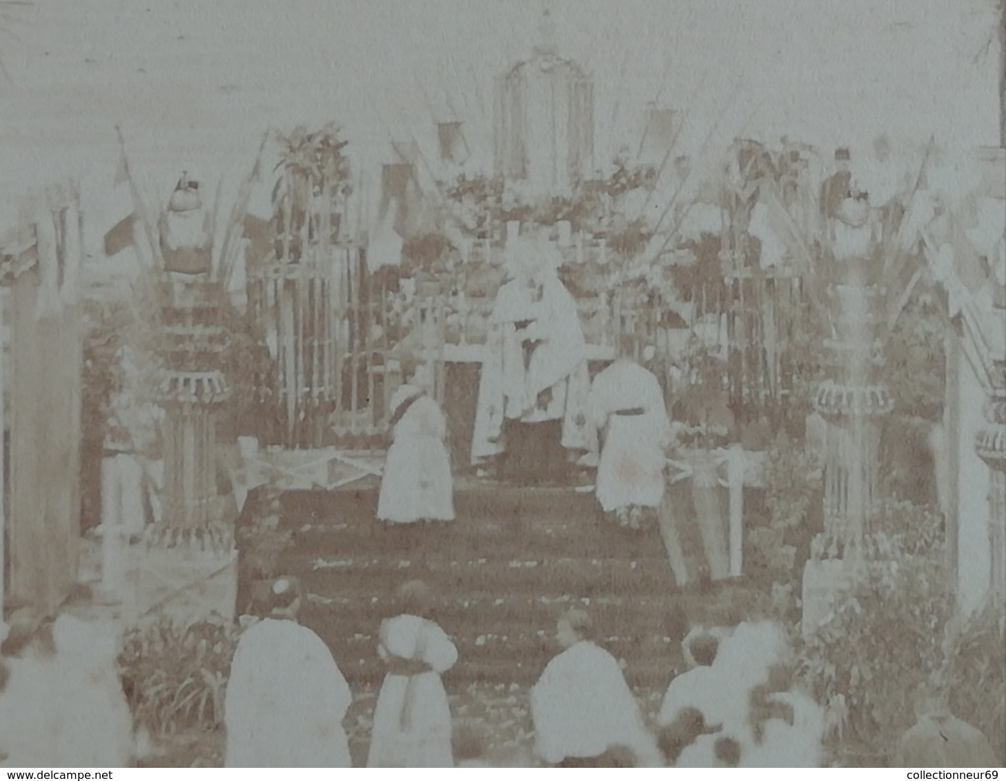 Grande Photo De LYON A. BERNOUD Première Fête Dieu Dans La Paroisse Du Très Saint Sacrement REPOSOIR PART-DIEU 1876 - Old (before 1900)