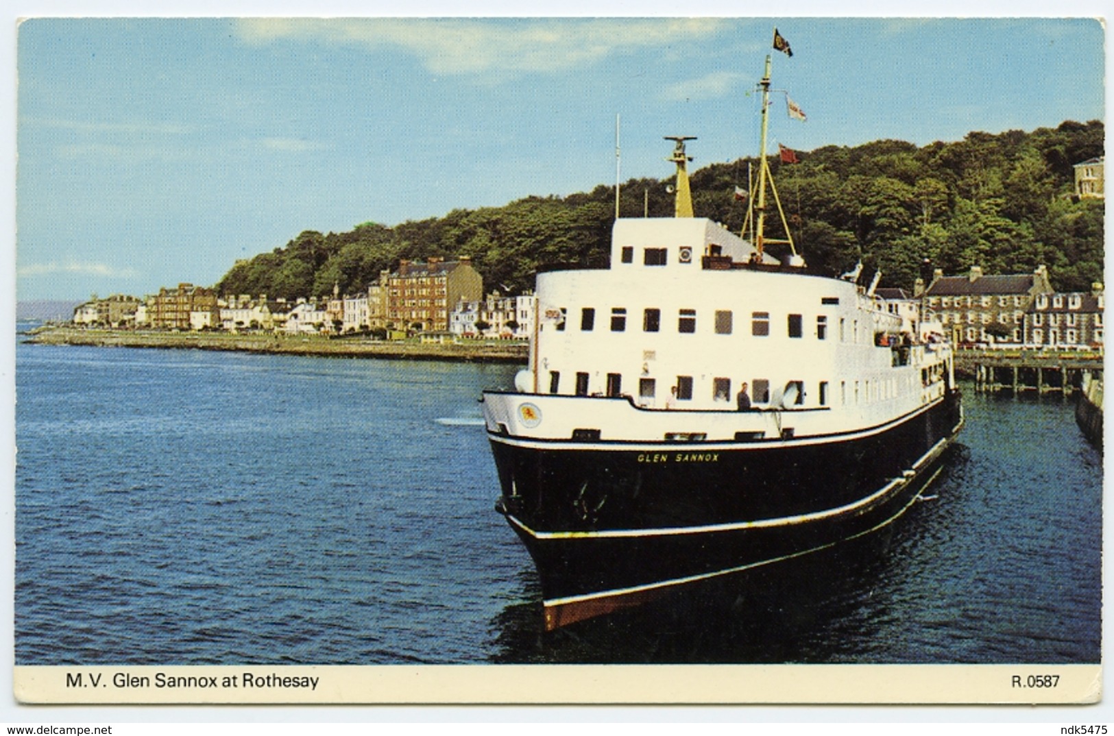 SCOTTISH CLYDE FERRY : M. V. GLEN SANNOX AT ROTHESAY PIER - Ferries