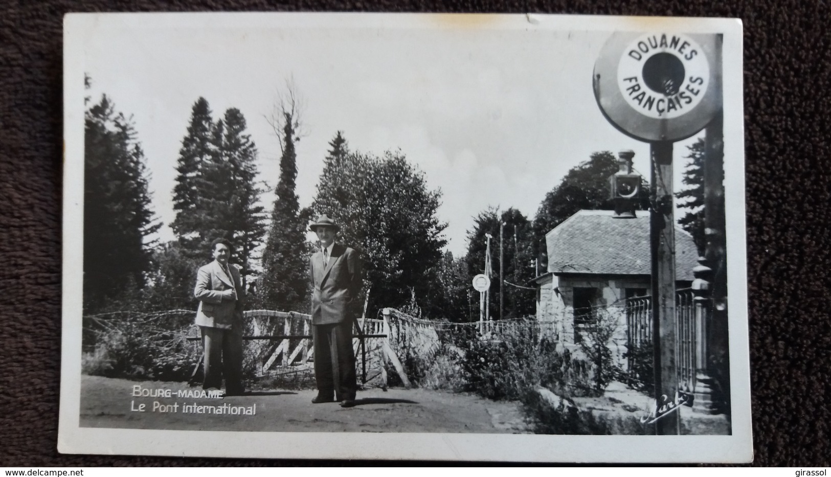 CPSM BOURG MADAME 66 LE PONT INTERNATIONAL DOUANES FRANCAISES ED NARBO ANIMATION - Customs