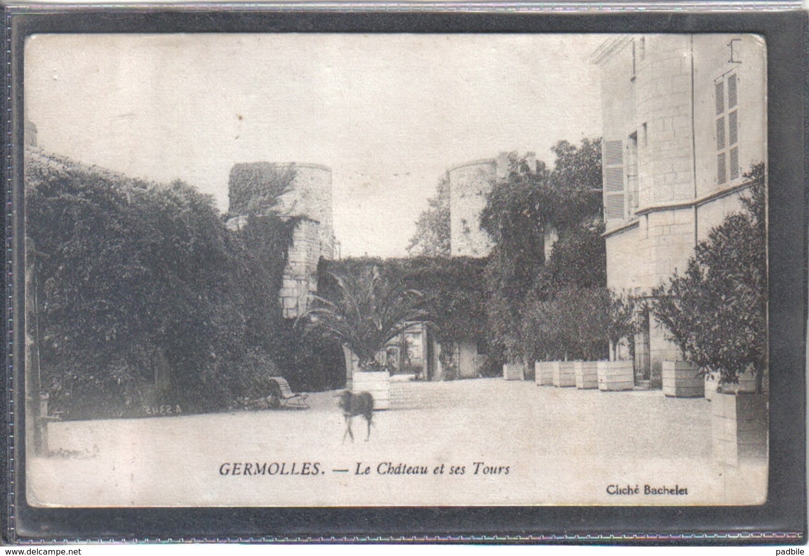 Carte Postale 71. Germolles  Le Chateau Et Ses Tours  Très Beau Plan - Autres & Non Classés