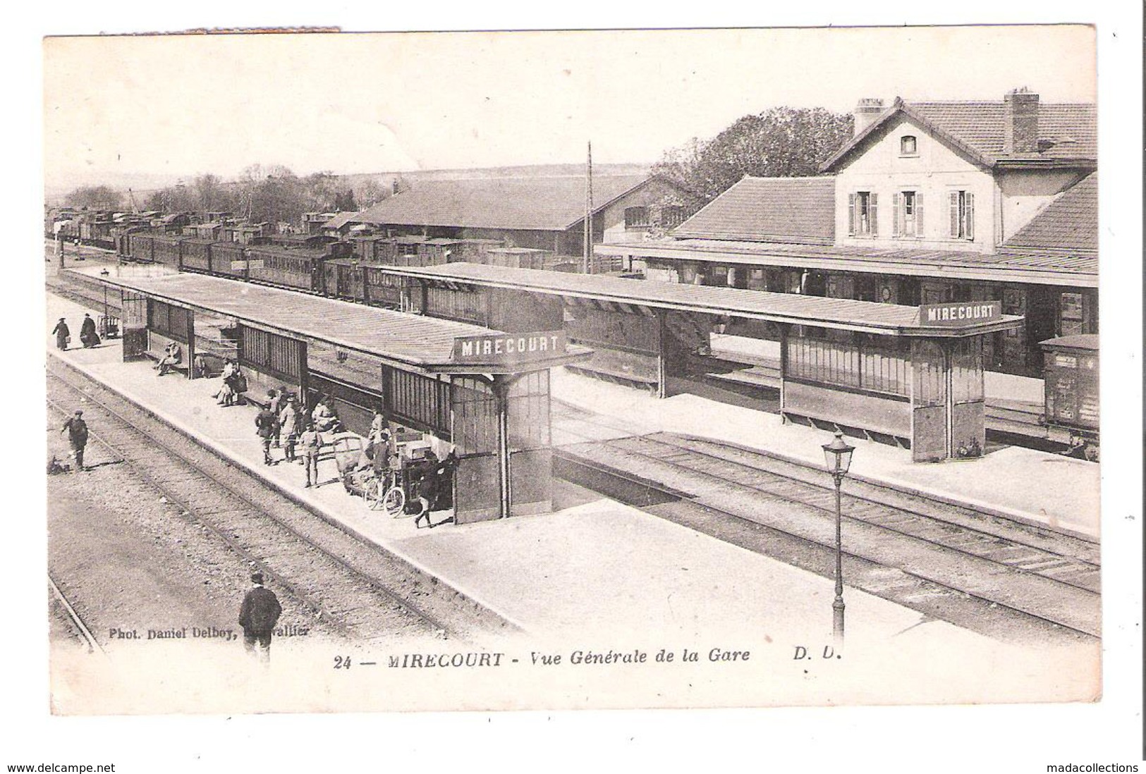 Mirecourt  (88 - Vosges)  Vue Générale De La Gare - Mirecourt