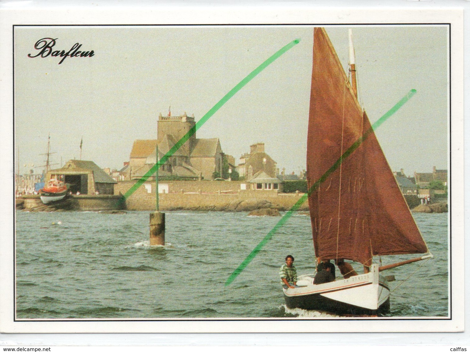 BARFLEUR VIEUX GREEMENT ET LE BATEAU DE SAUVETAGE - Barfleur