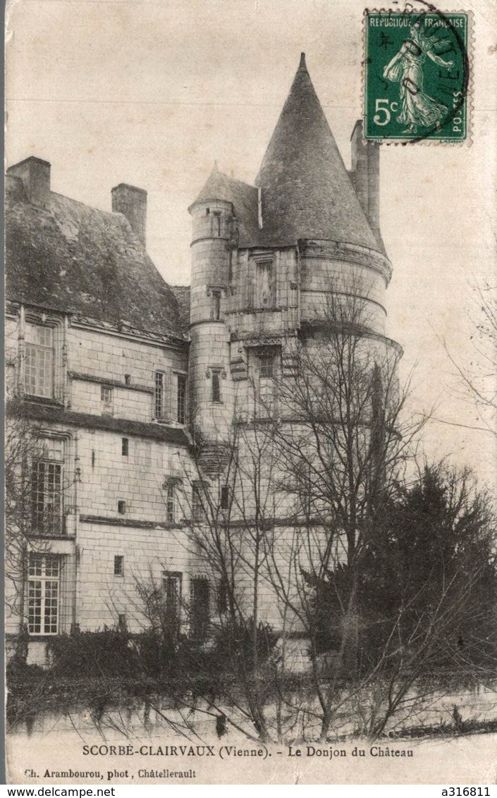 SCORBE CLAIRVAUX LE DONJON DU CHATEAU - Scorbe Clairvaux