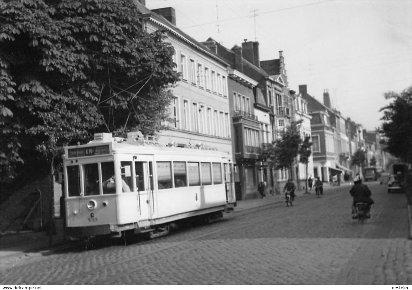 Foto 2  Tram In KORTRIJK 1961 - Kortrijk